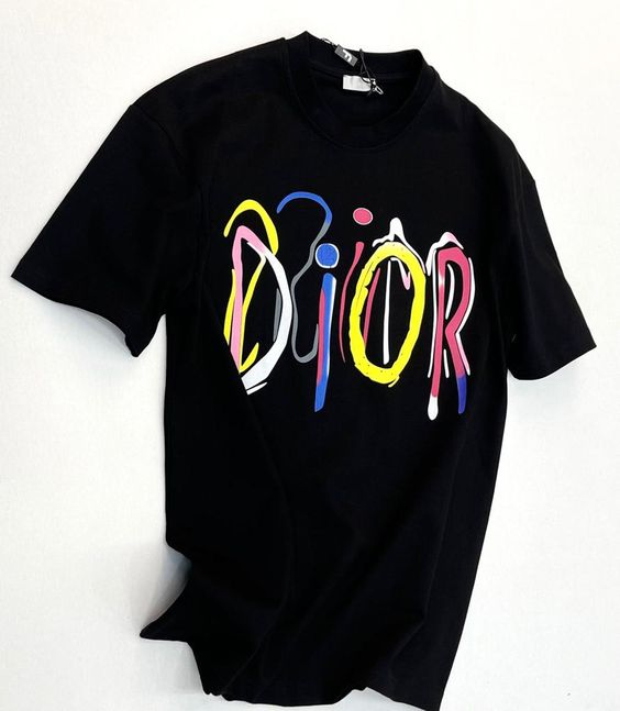 camiseta dior negro
